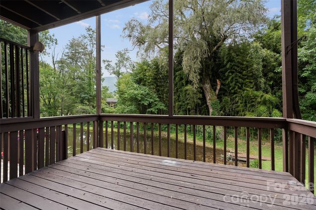 36 Meadows Lane, Maggie Valley, NC 28751