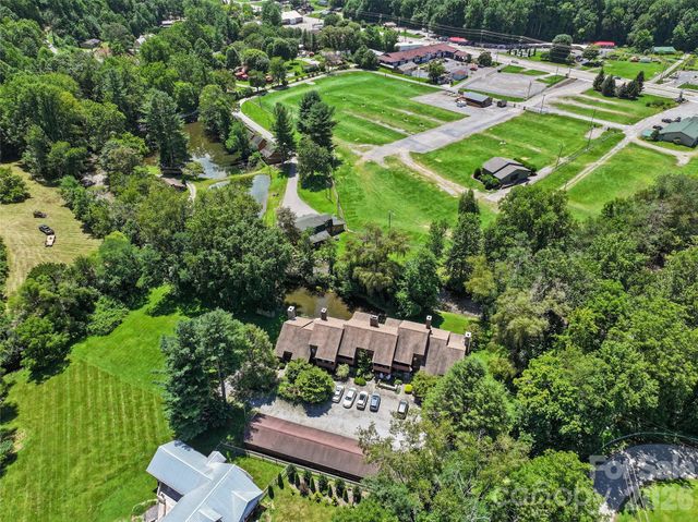 36 Meadows Lane, Maggie Valley, NC 28751