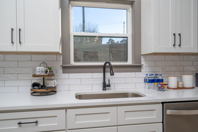 294 Running Oak Drive, Ringgold, GA 30736