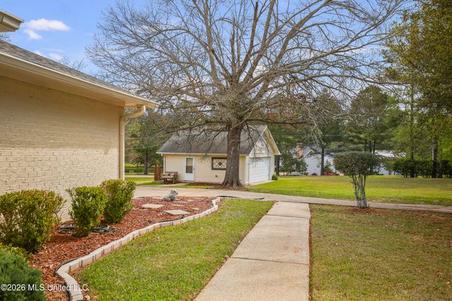 301 Calumet Drive, Madison, MS 39110