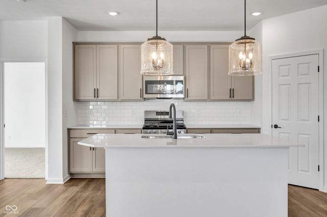 3217 Heather Drive, Bargersville, IN 46106