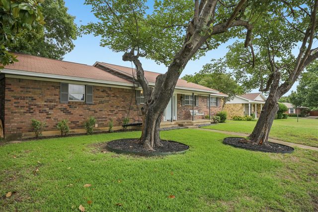 2102 Quail Run, Mckinney, TX 75071