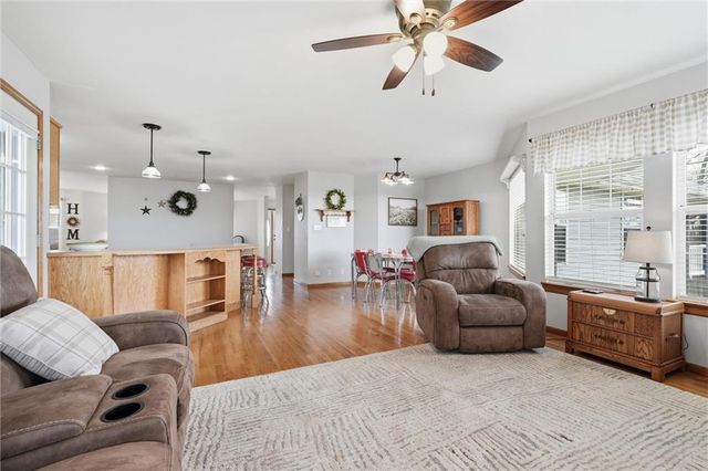 29001 219th Street, Easton, KS 66020