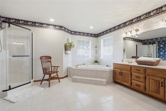 29001 219th Street, Easton, KS 66020