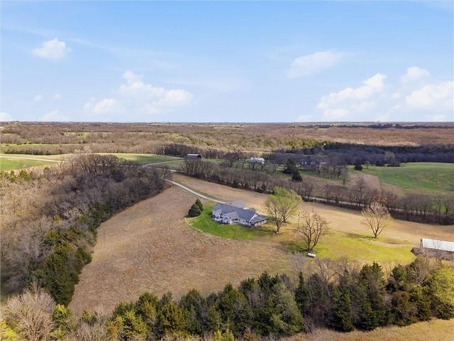 29001 219th Street, Easton, KS 66020