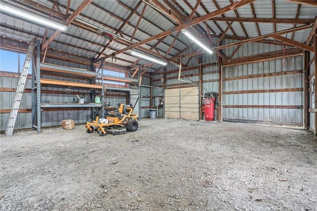 29001 219th Street, Easton, KS 66020