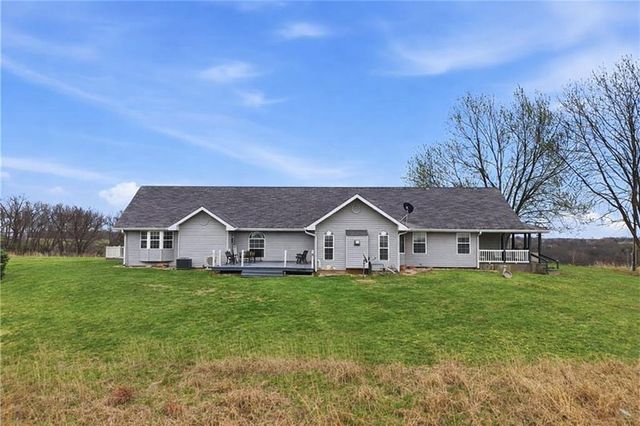 29001 219th Street, Easton, KS 66020