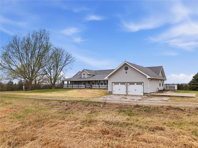 29001 219th Street, Easton, KS 66020