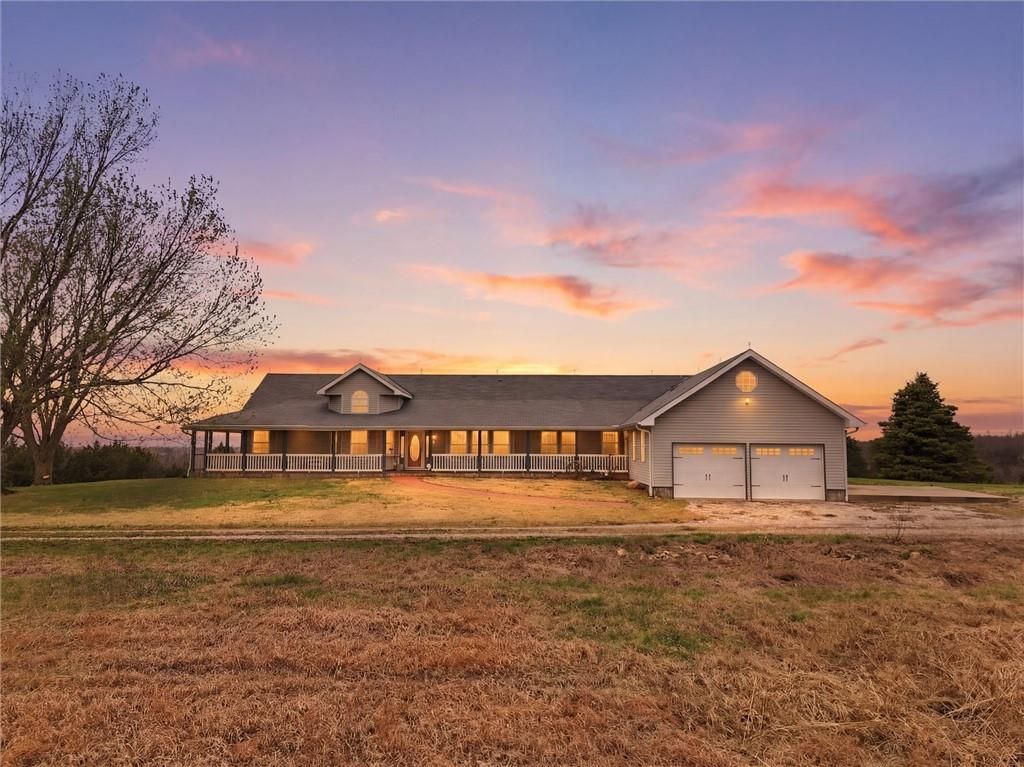 29001 219th Street, Easton, KS 66020