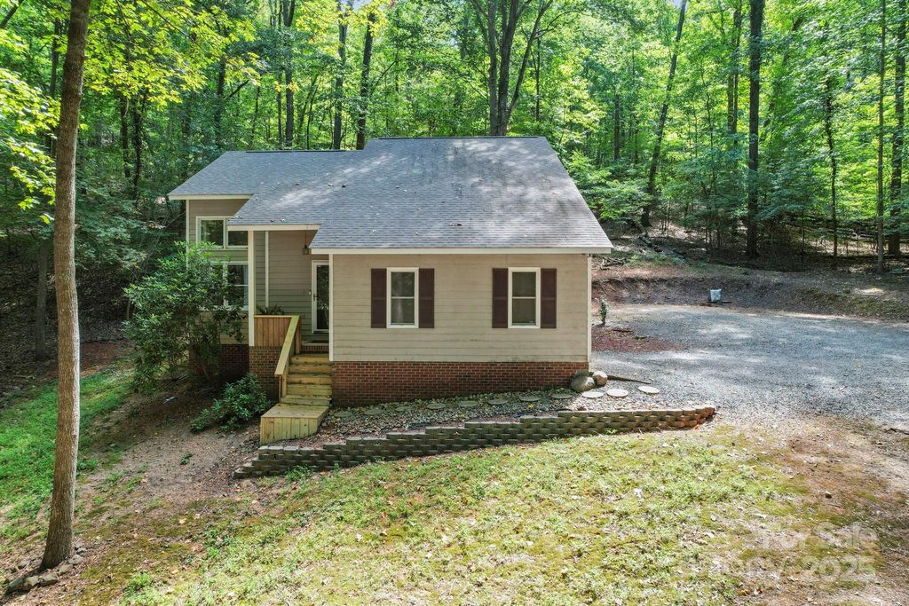 25355 Stony Mountain Road, Albemarle, NC 28001