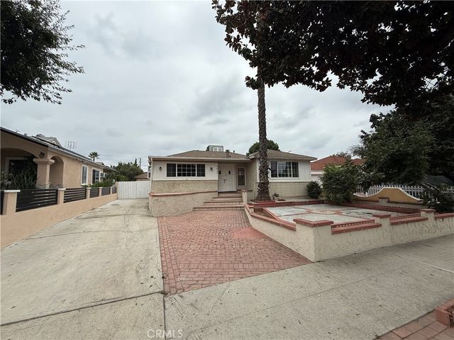 7056 Natick Avenue, Van Nuys, CA 91405