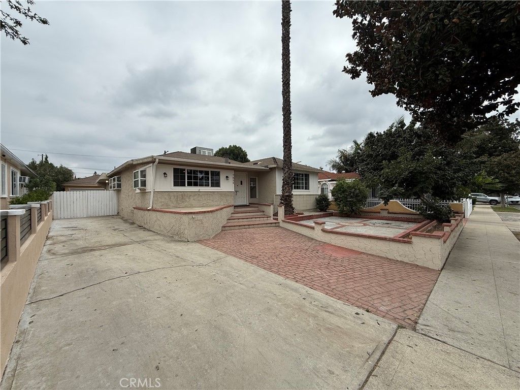 7056 Natick Avenue, Van Nuys, CA 91405