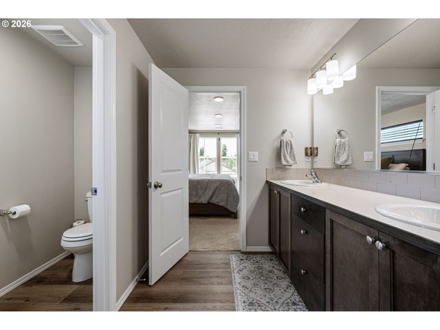 4994 CEDAR VIEW Dr, Springfield, OR 97478