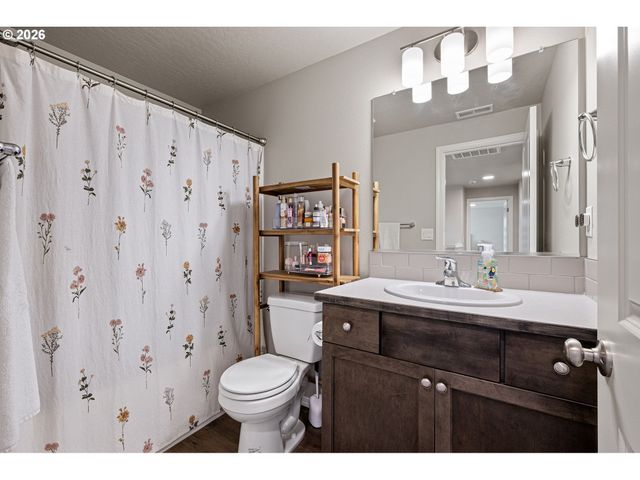 4994 CEDAR VIEW Dr, Springfield, OR 97478