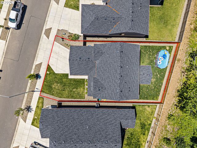4994 CEDAR VIEW Dr, Springfield, OR 97478