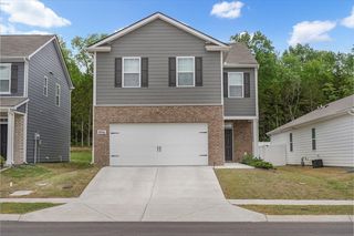 896 Long Leaf Rd, Lebanon, TN 37087