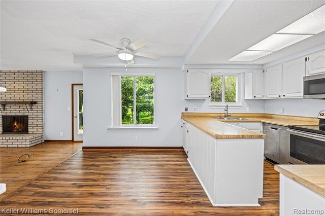 33614 Lakeview Street, New Baltimore, MI 48047