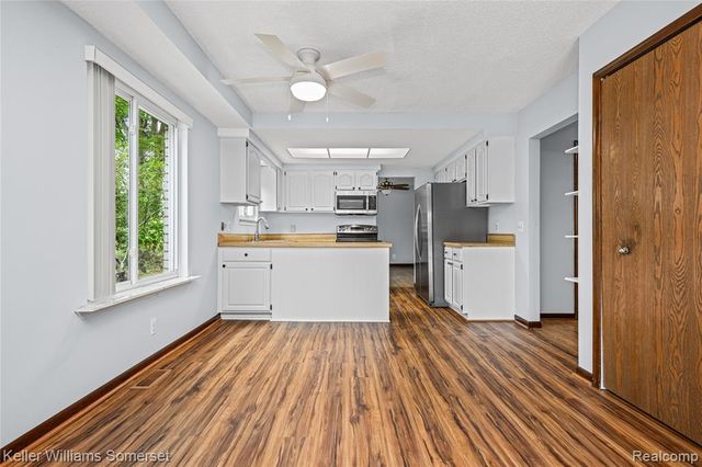 33614 Lakeview Street, New Baltimore, MI 48047