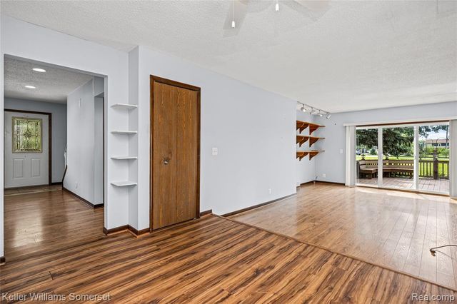 33614 Lakeview Street, New Baltimore, MI 48047