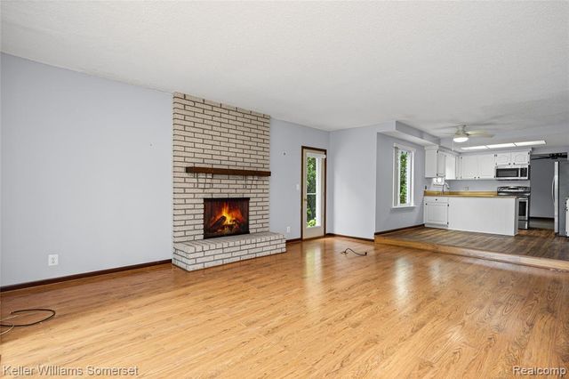 33614 Lakeview Street, New Baltimore, MI 48047