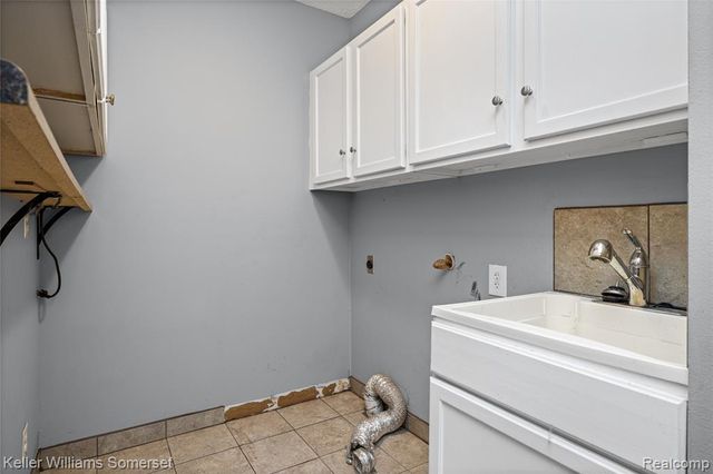 33614 Lakeview Street, New Baltimore, MI 48047