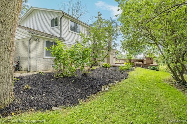 33614 Lakeview Street, New Baltimore, MI 48047