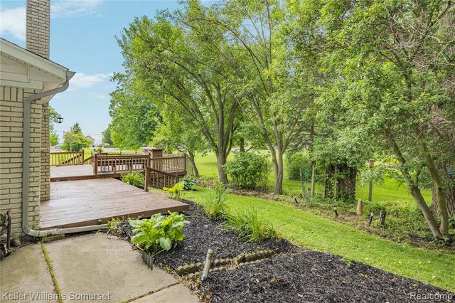 33614 Lakeview Street, New Baltimore, MI 48047