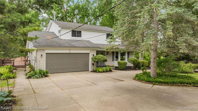 33614 Lakeview Street, New Baltimore, MI 48047