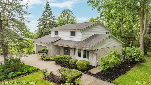 33614 Lakeview Street, New Baltimore, MI 48047