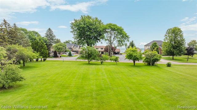 33614 Lakeview Street, New Baltimore, MI 48047