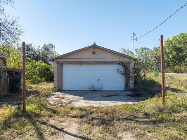 5015 Maufrais LN, Austin, TX 78744