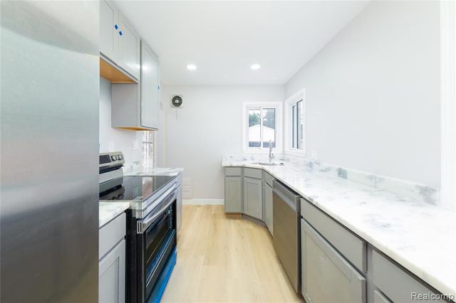 11316 Arcola Street, Livonia, MI 48150