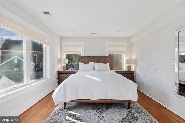 6425 33RD ST NW, Washington, DC 20015