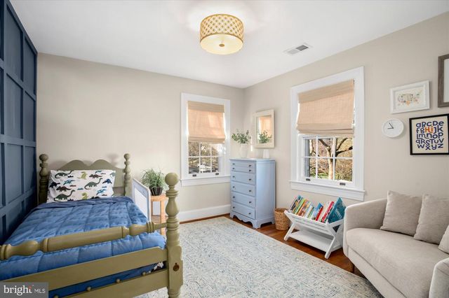 6425 33RD ST NW, Washington, DC 20015