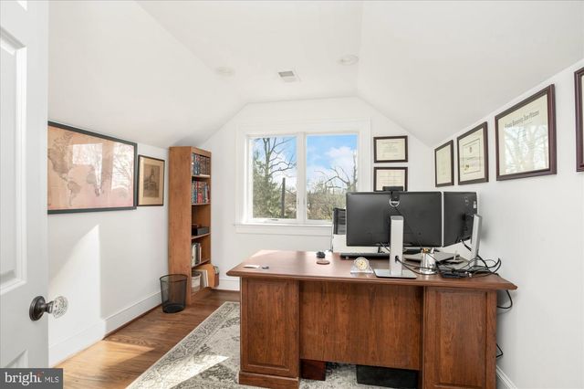 6425 33RD ST NW, Washington, DC 20015