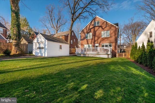 6425 33RD ST NW, Washington, DC 20015