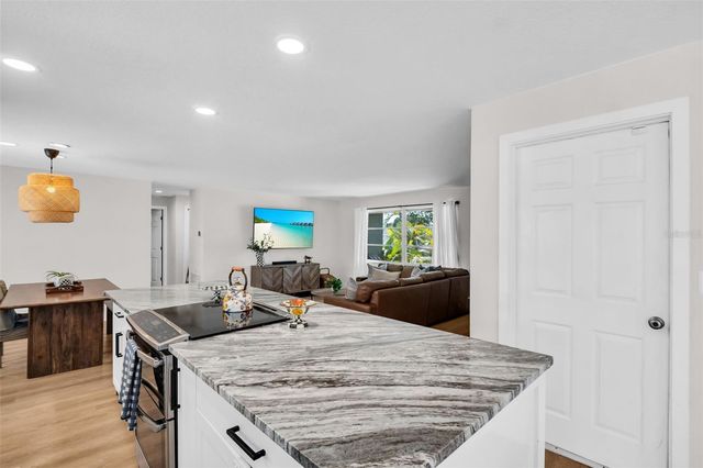 2542 WYNNEWOOD DRIVE, Clearwater, FL 33763