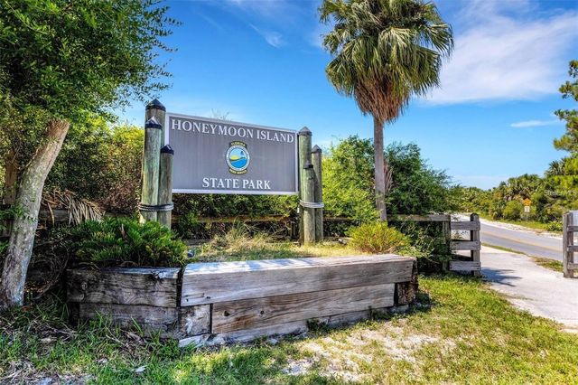 2542 WYNNEWOOD DRIVE, Clearwater, FL 33763