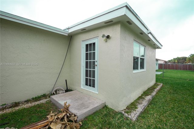 26581 SW 122nd Ct, Homestead, FL 33032