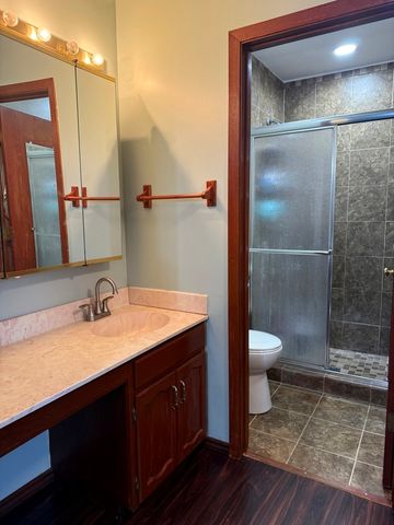 39 Dennison Drive, Glendale Heights, IL 60139