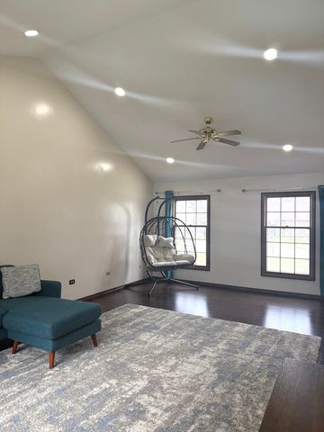 39 Dennison Drive, Glendale Heights, IL 60139