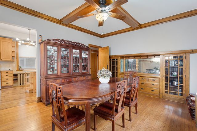4019 W Wellington Avenue, Chicago, IL 60641