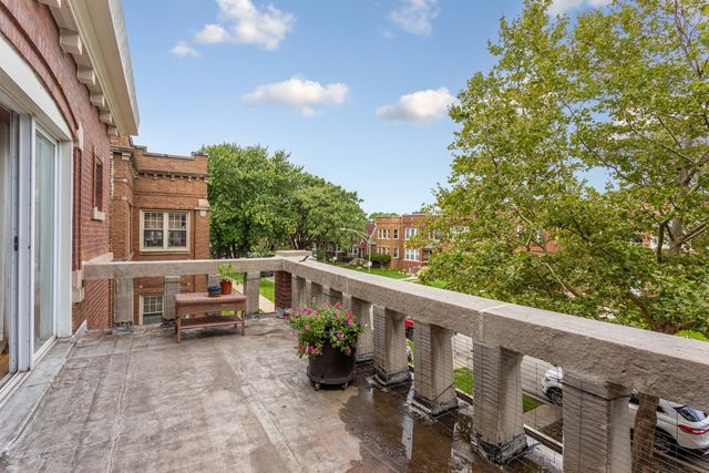 4019 W Wellington Avenue, Chicago, IL 60641