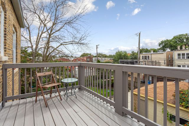 4019 W Wellington Avenue, Chicago, IL 60641
