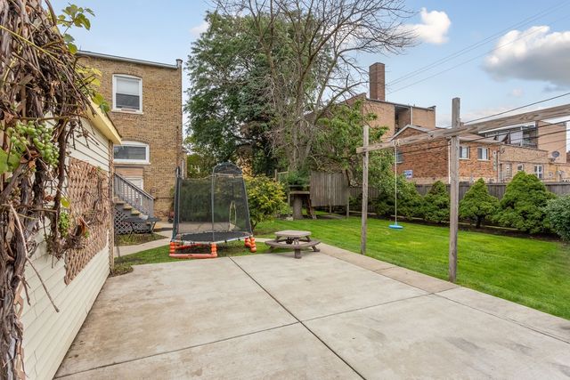 4019 W Wellington Avenue, Chicago, IL 60641