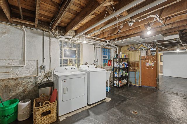 4019 W Wellington Avenue, Chicago, IL 60641