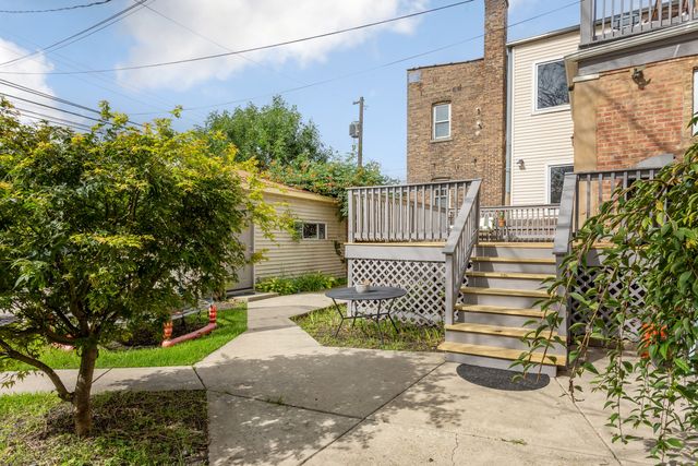 4019 W Wellington Avenue, Chicago, IL 60641