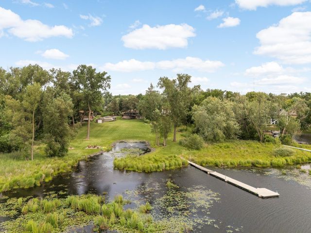2884 W Owasso Boulevard, Roseville, MN 55113