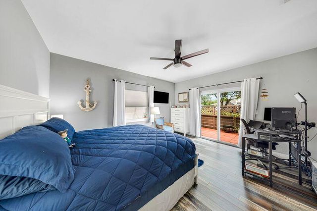 200 E Hemingway Circle, Margate, FL 33063