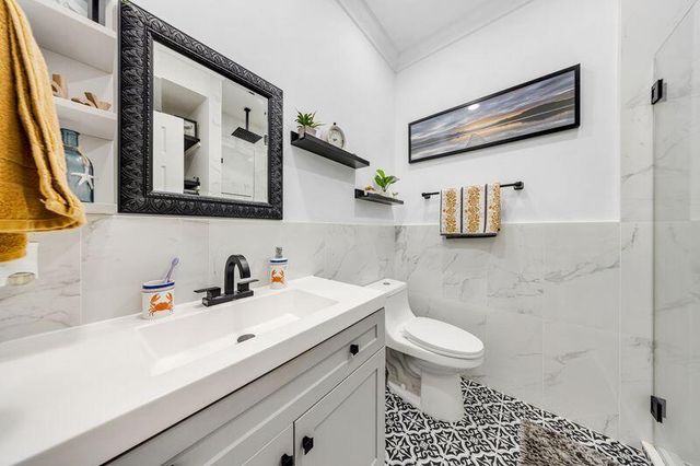 200 E Hemingway Circle, Margate, FL 33063